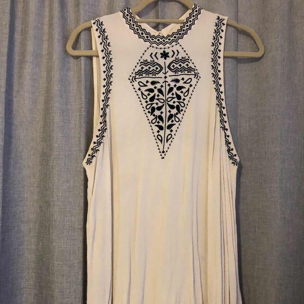 Light weight embroidered top